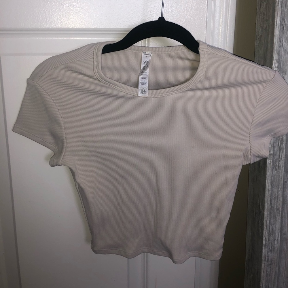 Alo Yoga shirt
